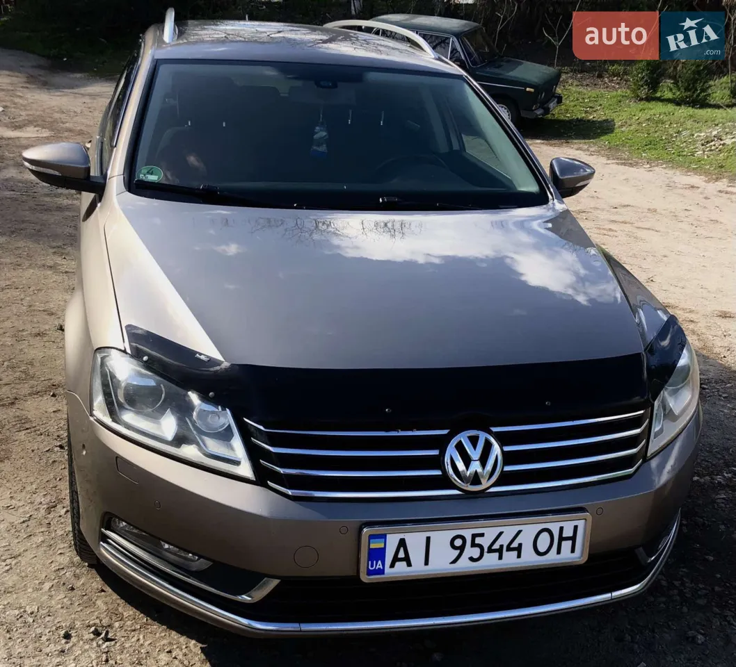 2010 Volkswagen Passat - мініатюра 26
