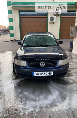 Седан Volkswagen Passat 1999 в Хмельницком