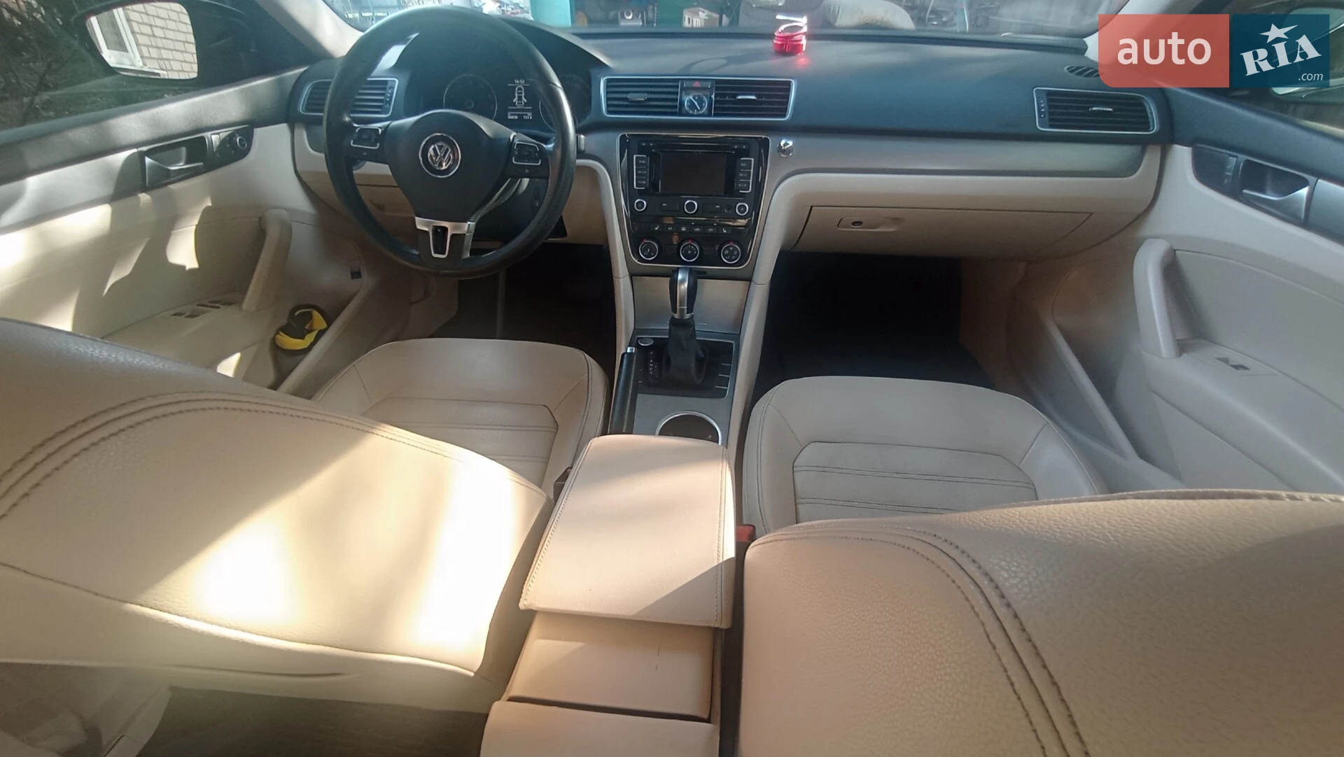 2015 Volkswagen Passat - мініатюра 14