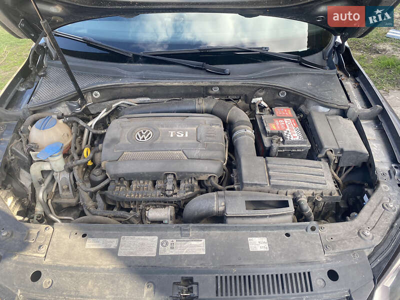 Седан Volkswagen Passat 2013 в Киеве