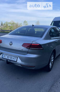 Седан Volkswagen Passat 2016 в Болехове