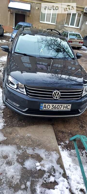 Универсал Volkswagen Passat 2014 в Ужгороде