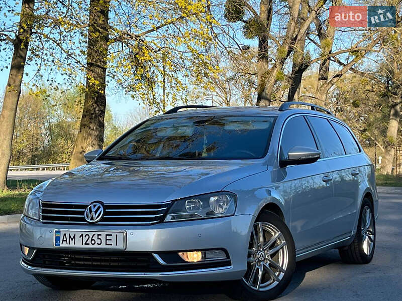 Универсал Volkswagen Passat 2011 в Звягеле