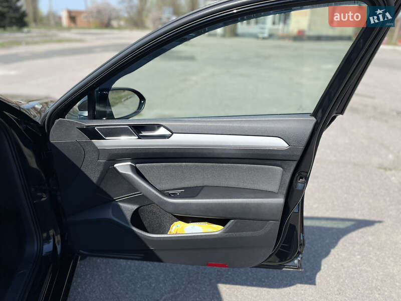 Универсал Volkswagen Passat 2015 в Лубнах