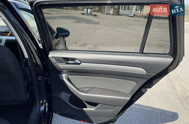 Универсал Volkswagen Passat 2015 в 