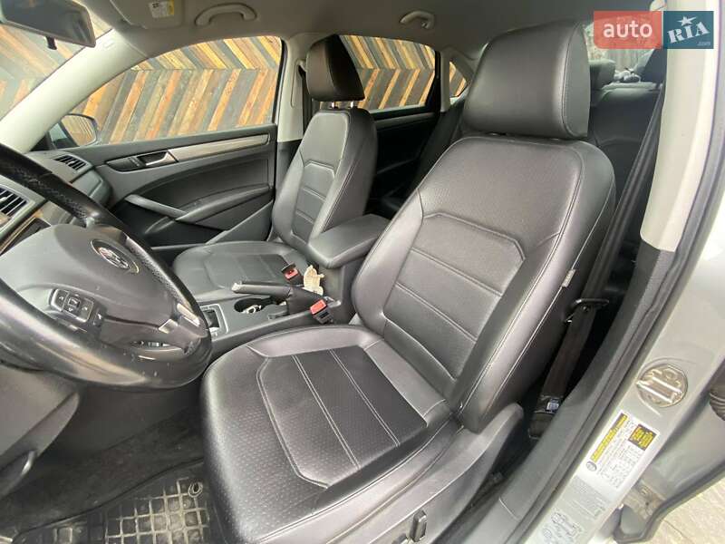 Седан Volkswagen Passat 2015 в Болехове