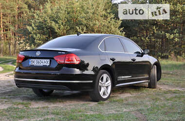 Седан Volkswagen Passat 2013 в Сарнах