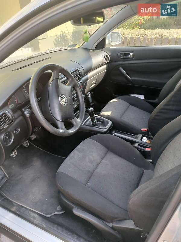 Универсал Volkswagen Passat 1998 в Виннице