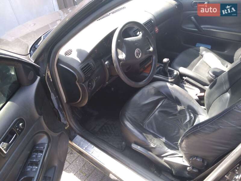 Седан Volkswagen Passat 1999 в Фастові