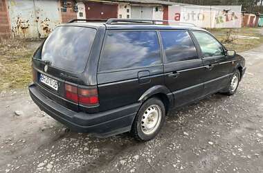 Универсал Volkswagen Passat 1993 в Шепетовке
