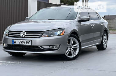 Седан Volkswagen Passat 2013 в Киеве