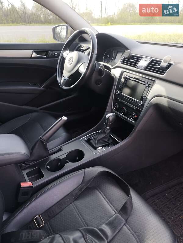 Седан Volkswagen Passat 2015 в Киеве фото 20 Седан Volkswagen Passat 2015 в Киеве