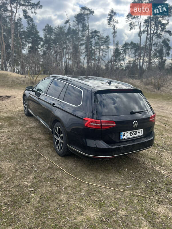 Универсал Volkswagen Passat 2015 в Нововолынске