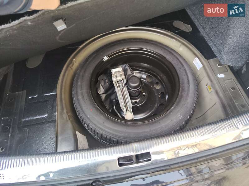 Седан Volkswagen Passat 2003 в Могилів-Подільському