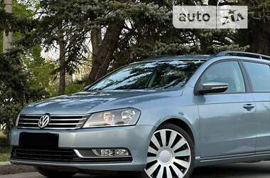 Универсал Volkswagen Passat 2011 в Николаеве