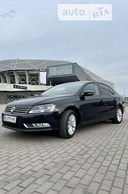 Седан Volkswagen Passat 2014 в Львові