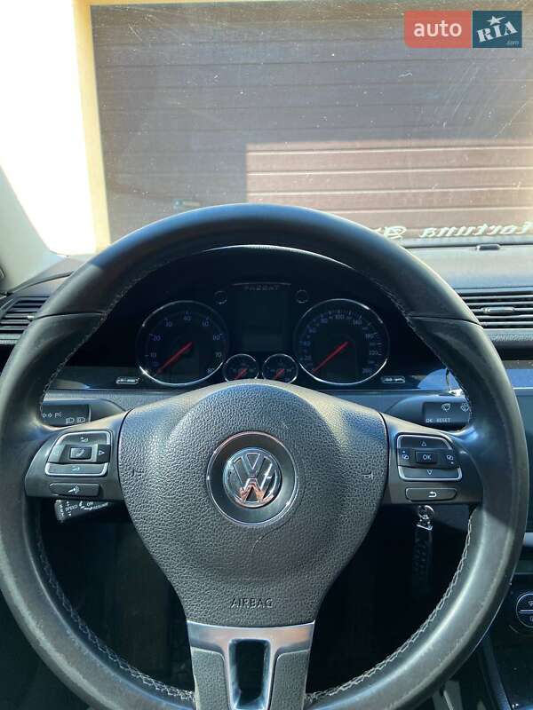 Седан Volkswagen Passat 2006 в Харькове