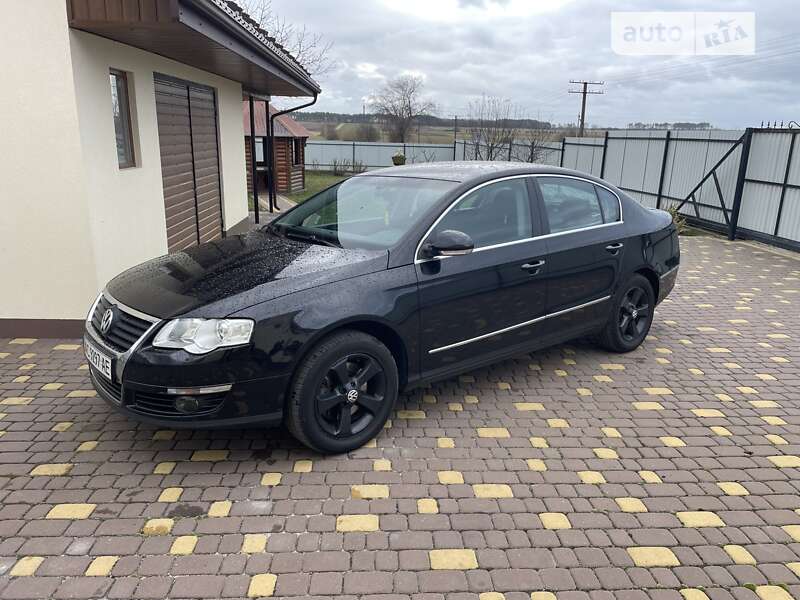 Седан Volkswagen Passat 2006 в Ковеле