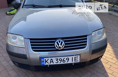 Седан Volkswagen Passat 2003 в Макарове