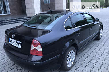 Седан Volkswagen Passat 2002 в Нетешине