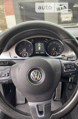 Универсал Volkswagen Passat 2012 в Черновцах