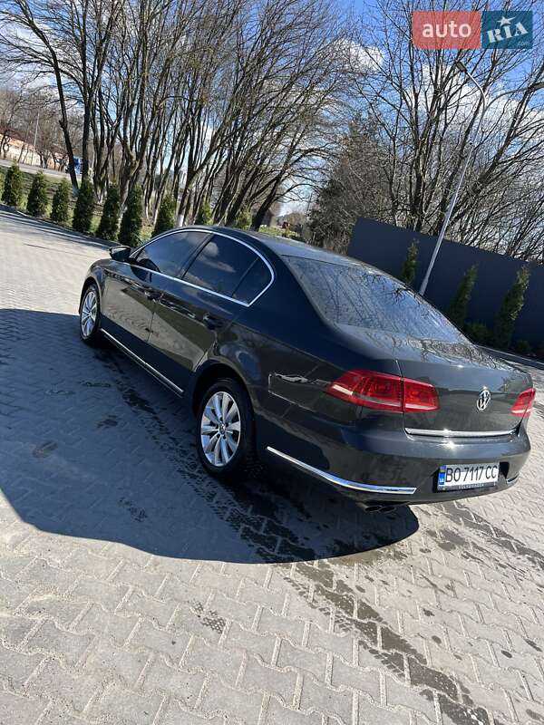 Седан Volkswagen Passat 2011 в Тернополе