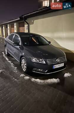 Седан Volkswagen Passat 2011 в Тернополе