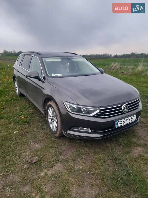 Универсал Volkswagen Passat 2016 в Хмельницком