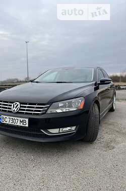 Седан Volkswagen Passat 2012 в Львові