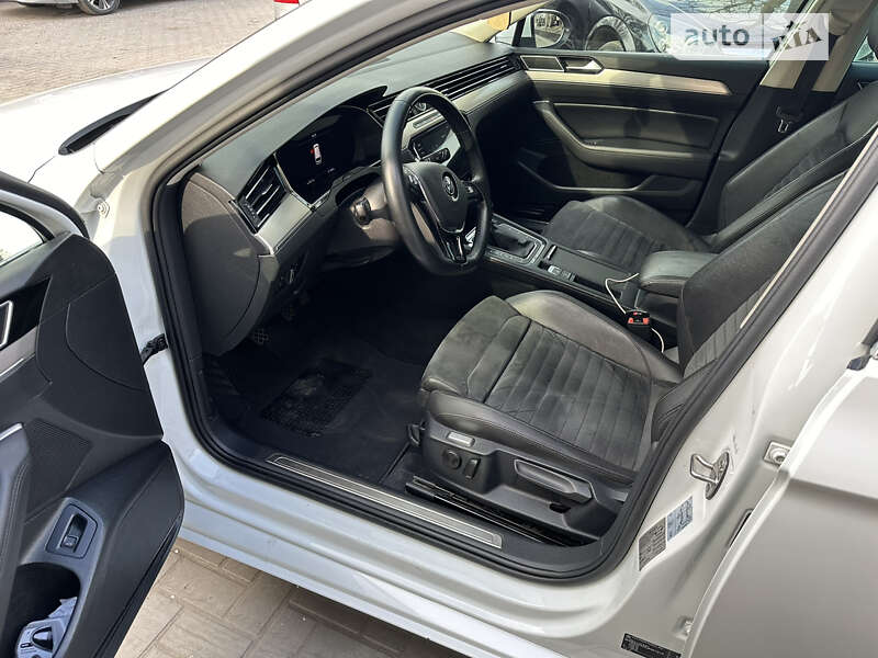 Универсал Volkswagen Passat 2017 в Павлограде