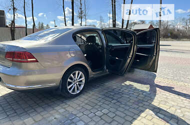 Седан Volkswagen Passat 2013 в Тернополе