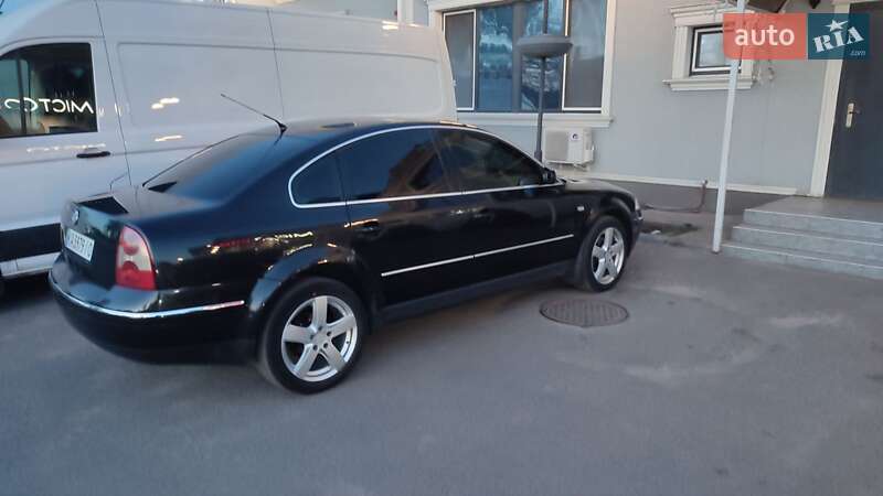 Седан Volkswagen Passat 2003 в Чернигове