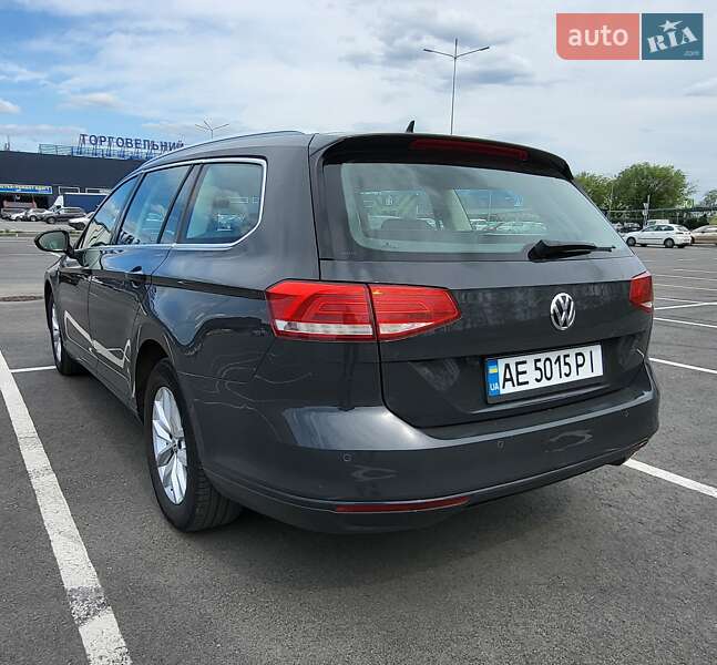 Универсал Volkswagen Passat 2017 в Днепре