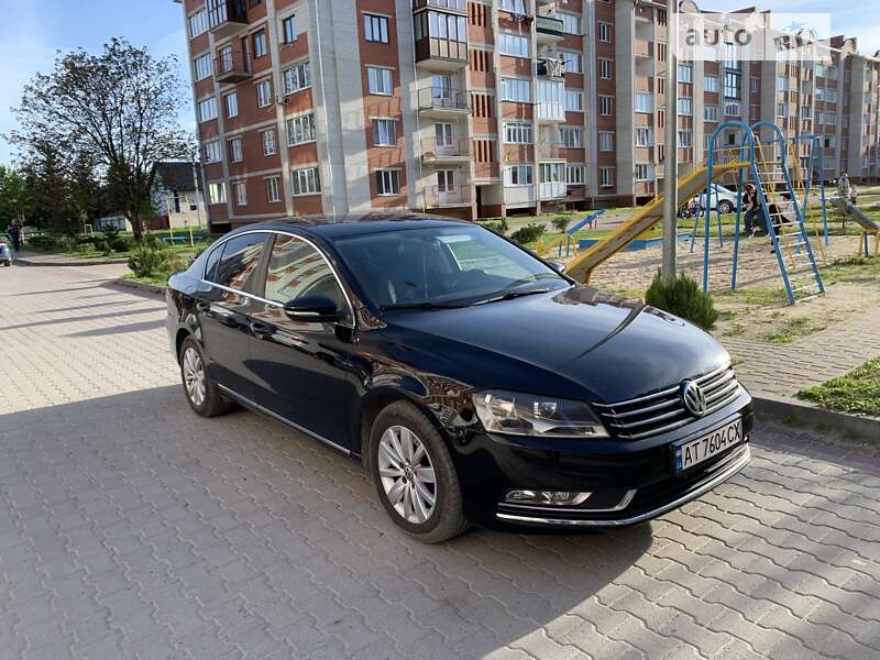 Седан Volkswagen Passat 2012 в Чорткове