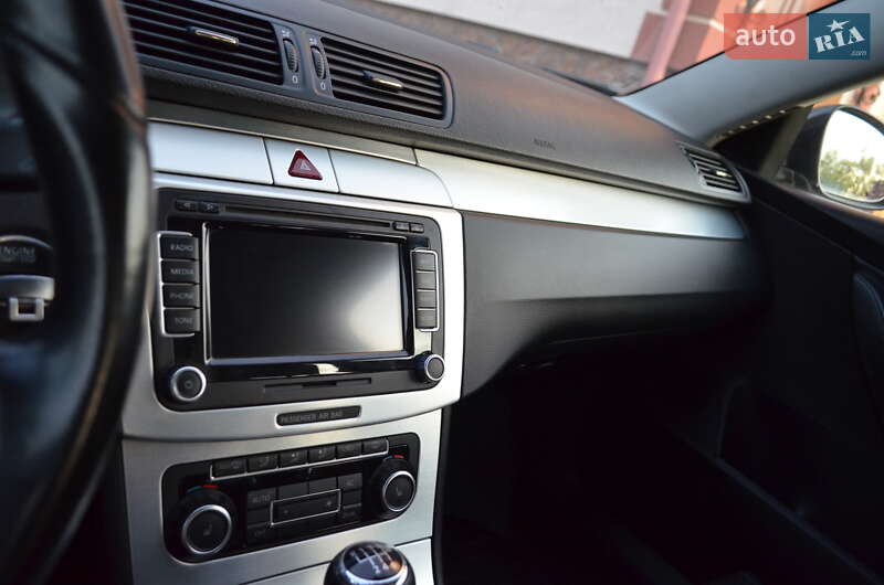 Универсал Volkswagen Passat 2010 в Борщеве