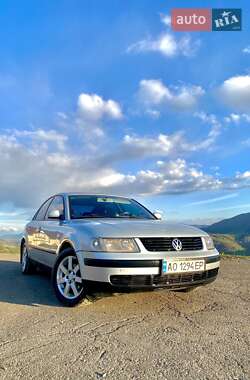Седан Volkswagen Passat 2000 в 