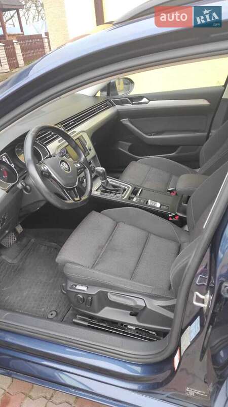 Универсал Volkswagen Passat 2015 в Львове