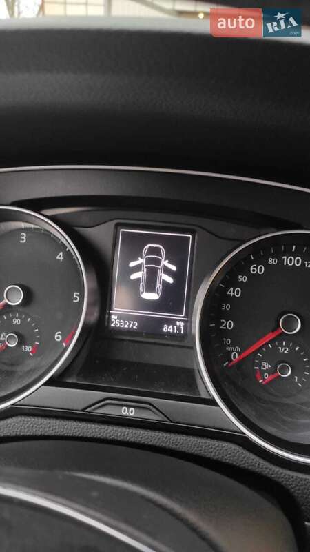 Универсал Volkswagen Passat 2015 в Львове