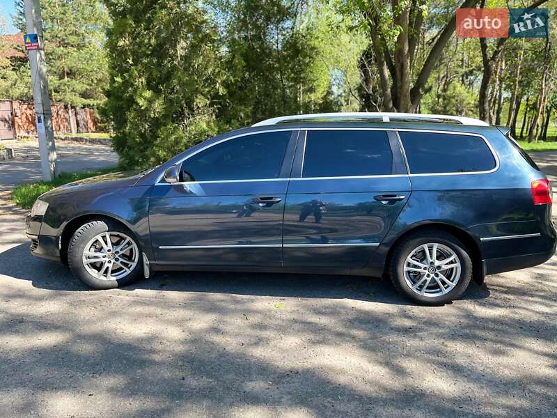 Универсал Volkswagen Passat 2008 в Харькове