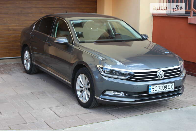 Седан Volkswagen Passat 2016 в Львове