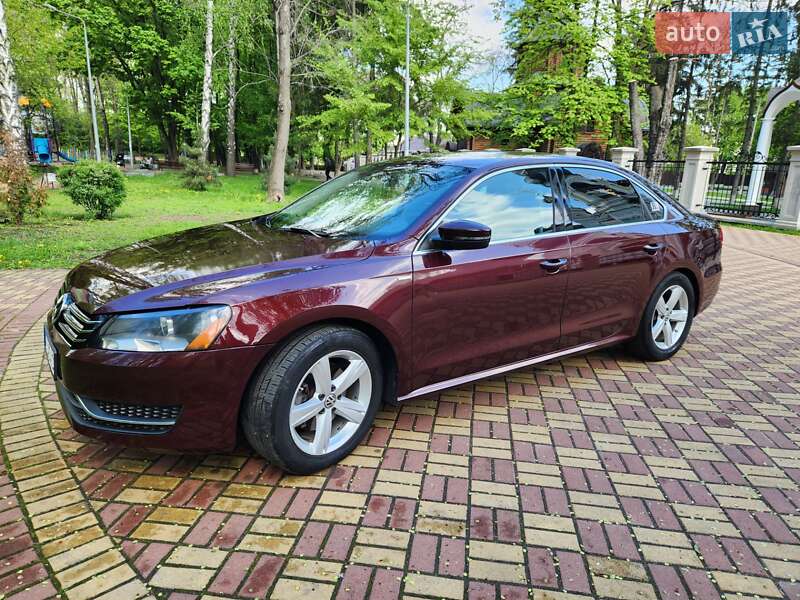 Седан Volkswagen Passat 2013 в Киеве
