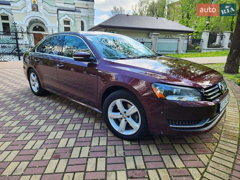 Седан Volkswagen Passat 2013 в Киеве