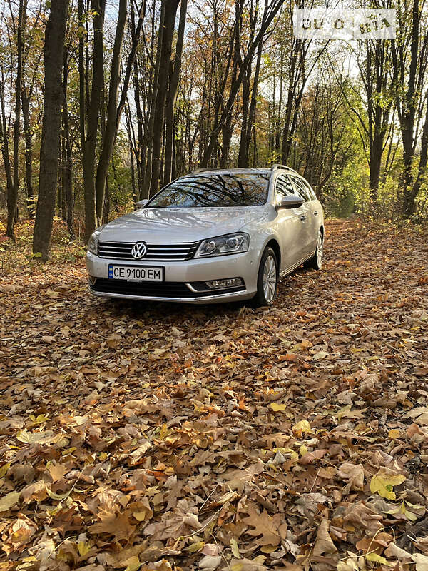 Універсал Volkswagen Passat 2012 в Кельменцях