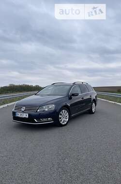 Универсал Volkswagen Passat 2011 в Ровно