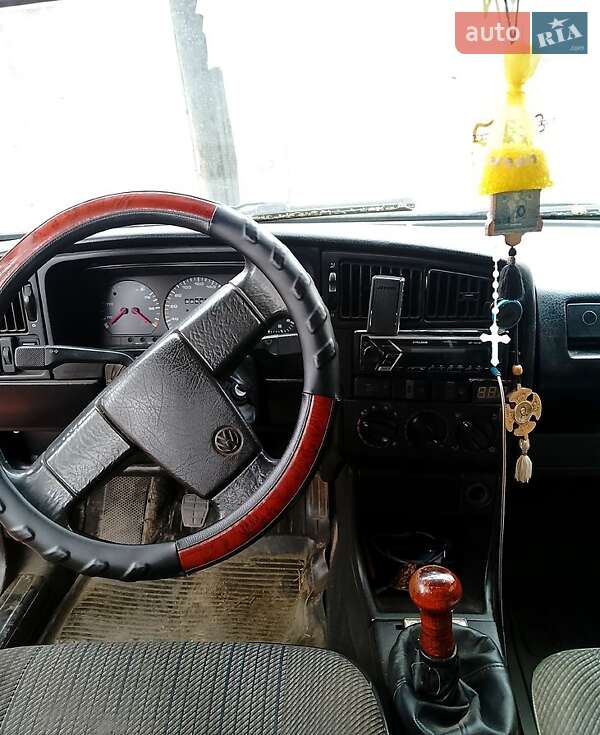 Седан Volkswagen Passat 1988 в Одессе