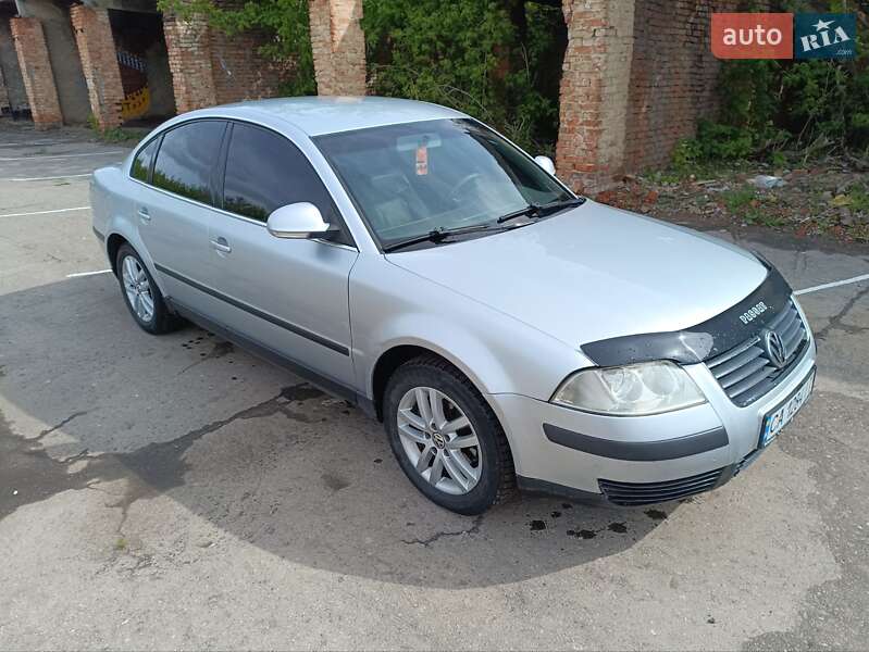 Седан Volkswagen Passat 2004 в Умані