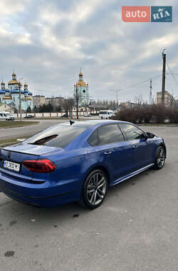 Седан Volkswagen Passat 2017 в Кривом Роге