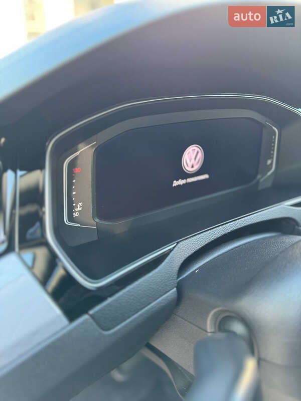 Универсал Volkswagen Passat 2019 в Запорожье