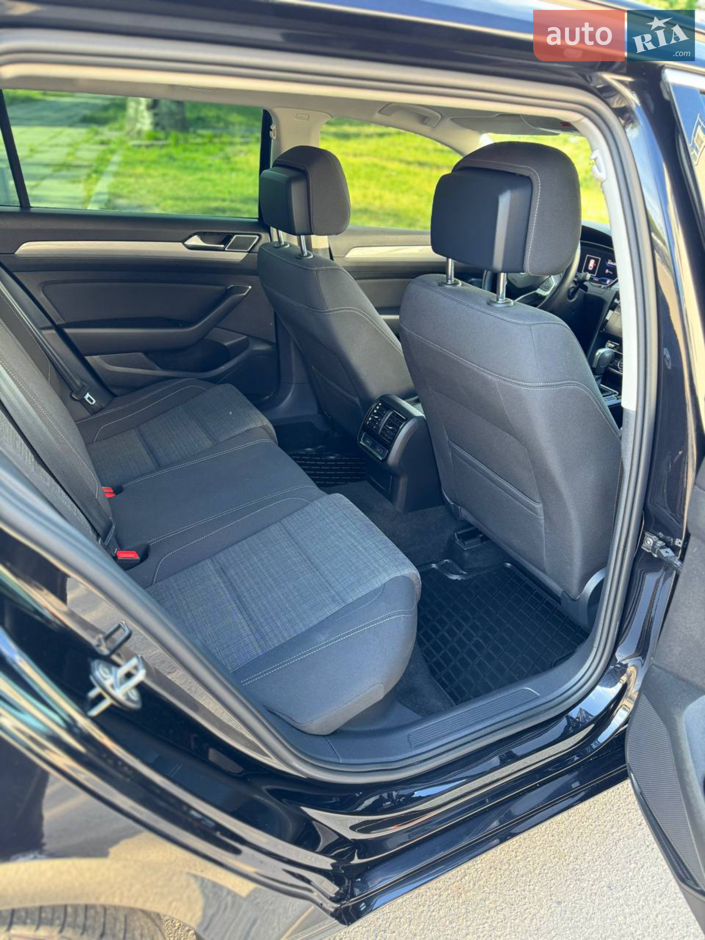 2019 Volkswagen Passat - мініатюра 42