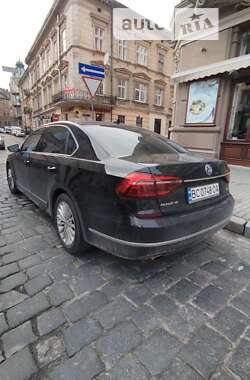 Седан Volkswagen Passat 2016 в Львове